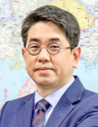 위원 홍재우 사진